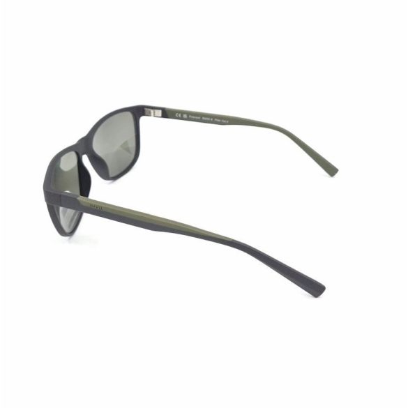 INVU polarizált férfi napszemüveg B2205 B