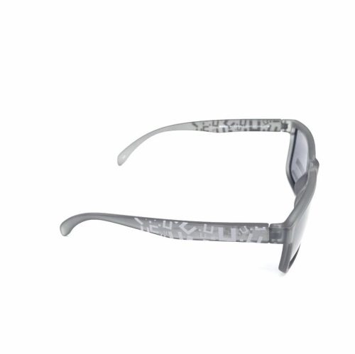 INVU polarizált férfi napszemüveg IB22457 C