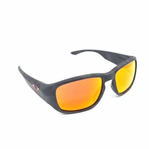 Oakley Tourniquet OO9521-0557 férfi napszemüveg